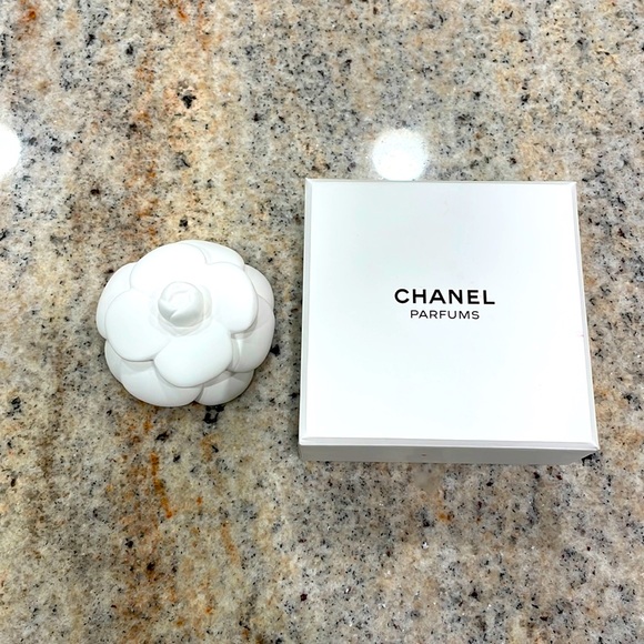 NIB Chanel Ceramic Diffuser - Picture 2 of 5